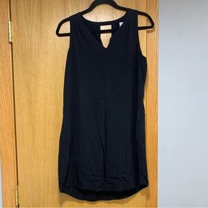 Old Navy Black Sleeveless Shift Dress - Size Medium